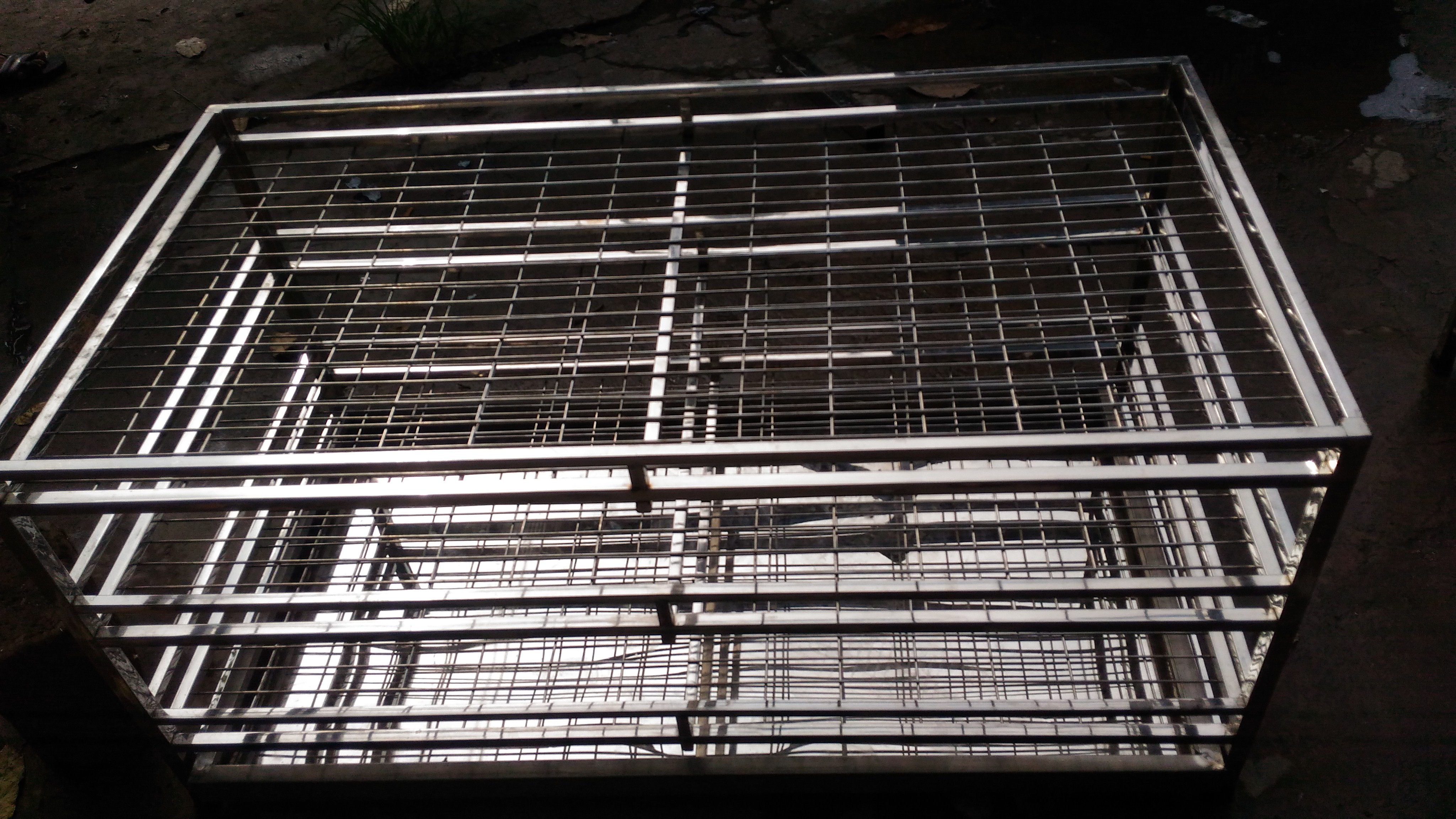 Khung đựng chén dĩa